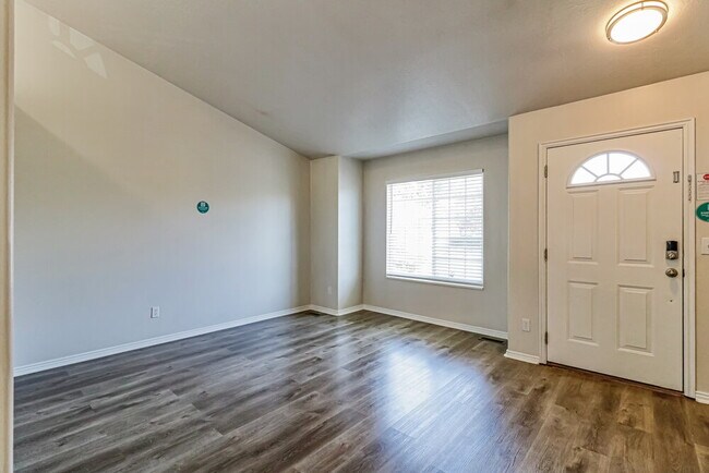 Building Photo - 91 S 350 W