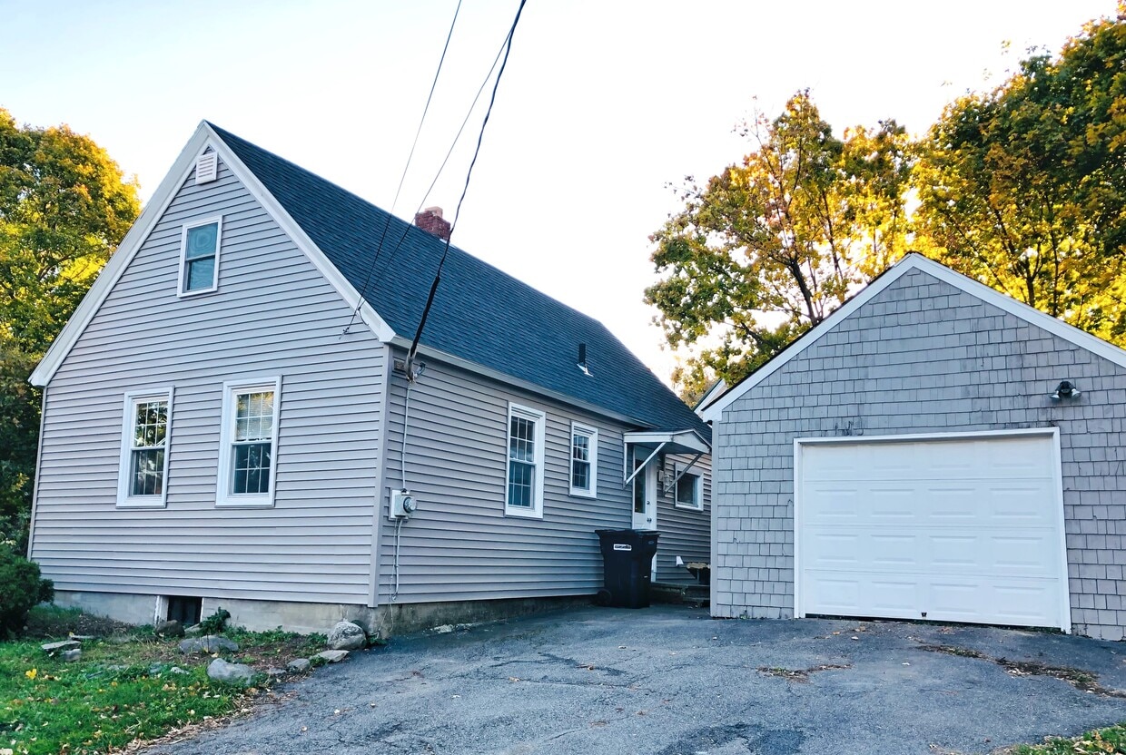 Primary Photo - 102 Fruit St