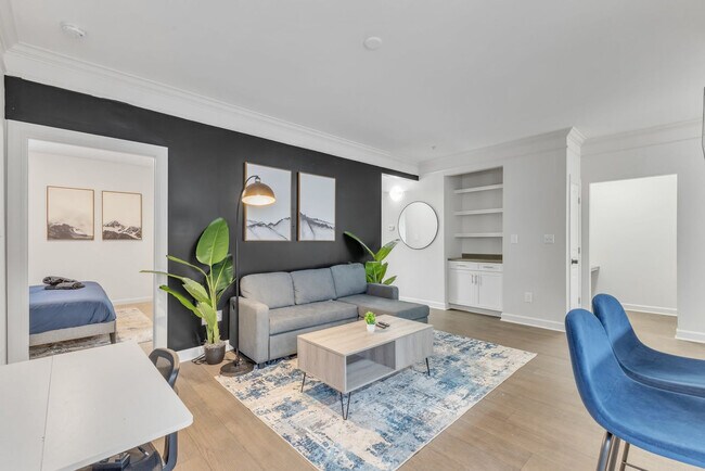 Foto del edificio - 1803 Brisbane Woods Way