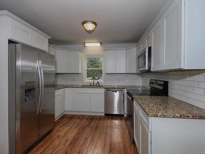 Foto del edificio - 3551 Rock Hill Church Rd