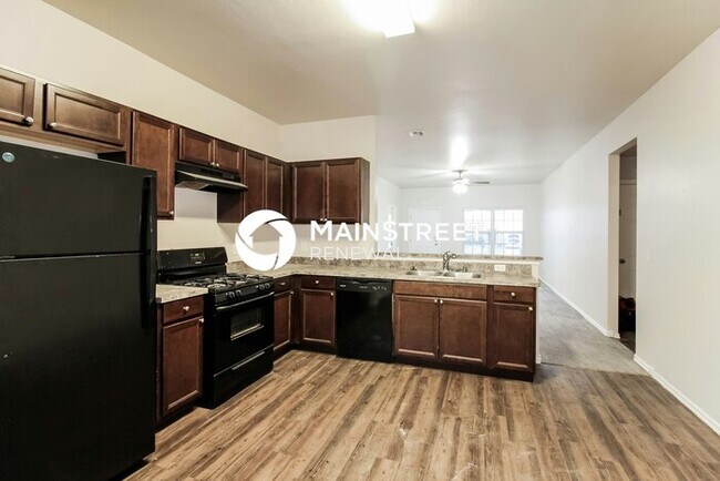 Foto del edificio - 4 Bedroom Pet-Friendly Home in NOBLE, OK w...