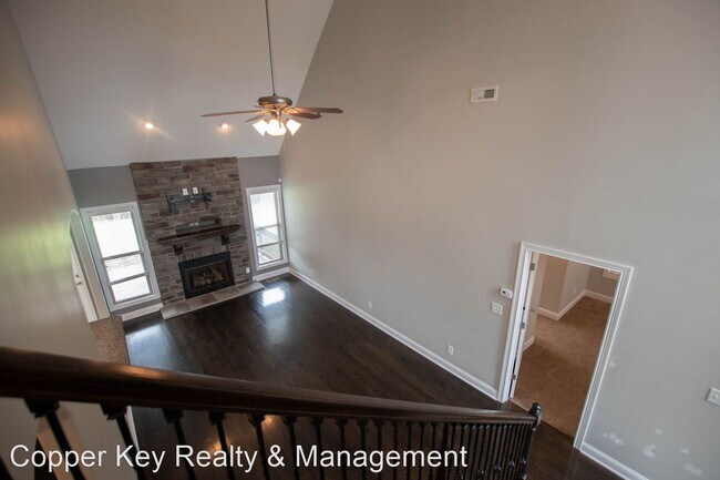 Building Photo - 4 br, 3.5 bath House - 1451 Raven Road