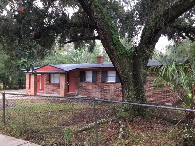 Primary Photo - 4 Bedroom Brick Home