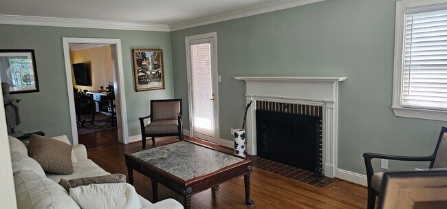 Foto del edificio - 503 Fleming Ave