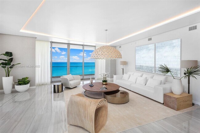 Foto del edificio - 18975 Collins Ave