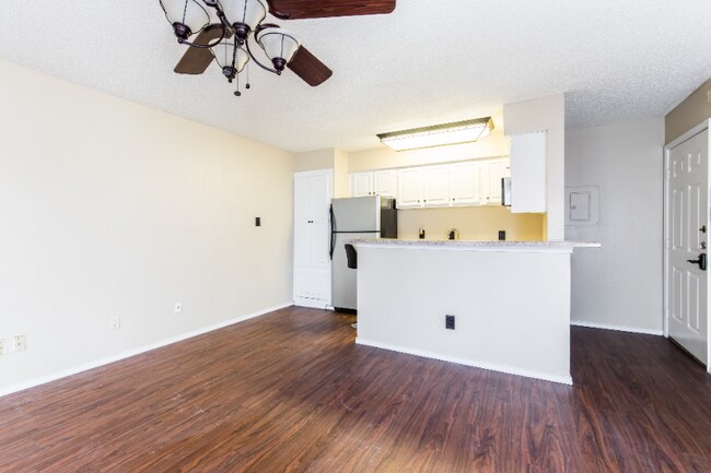 Building Photo - 1704 Baird Farm Cir