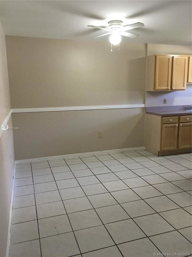 Foto del edificio - 10370 SW 220th St
