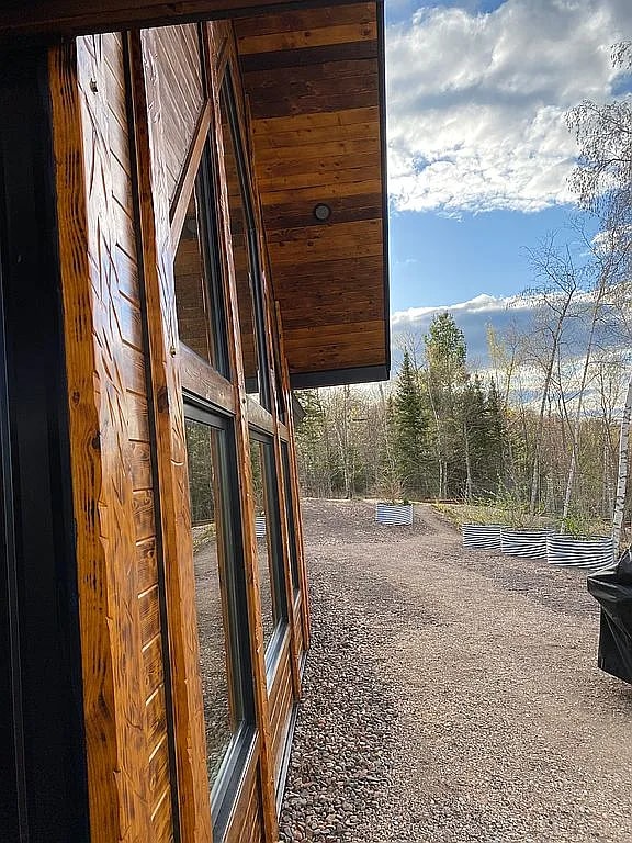 Foto del edificio - 978 Lakeview Dr