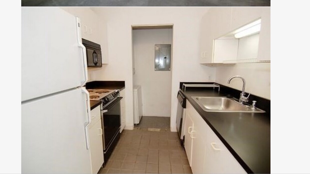 Foto principal - 217 Thorndike St