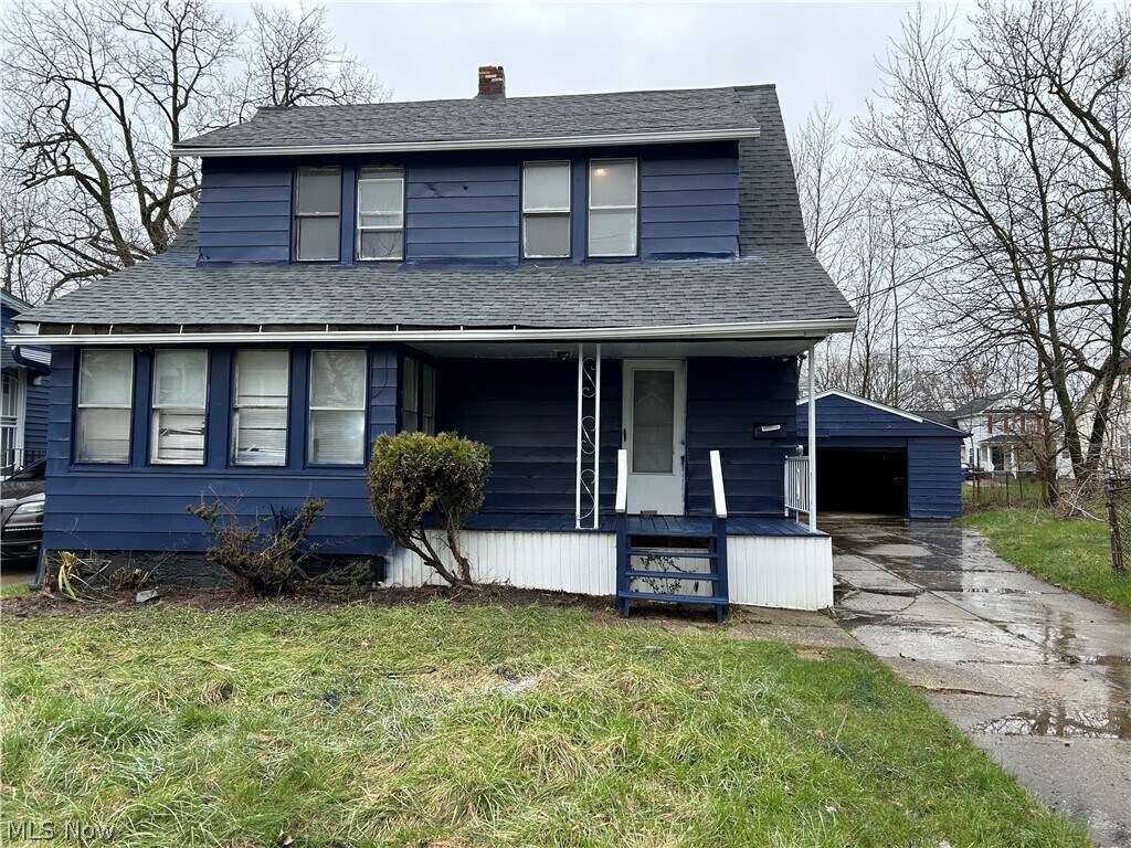 Foto principal - 15125 Naples Ave