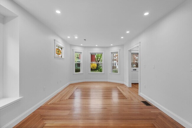 Building Photo - 33-35 Farragut Ave
