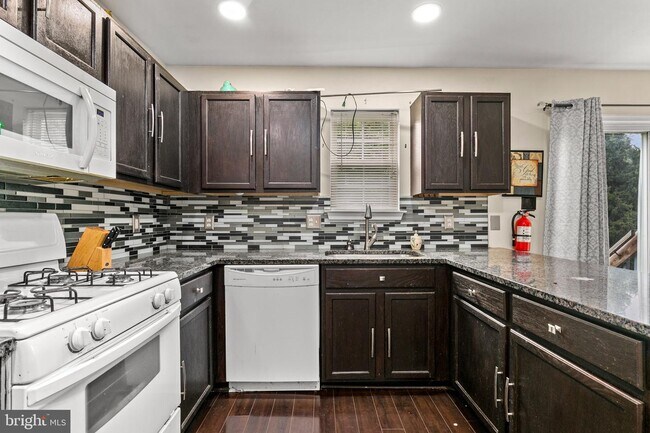 Building Photo - 43 Gristmill Ln