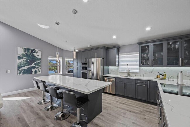 Foto del edificio - 3673 Miramontes Cir