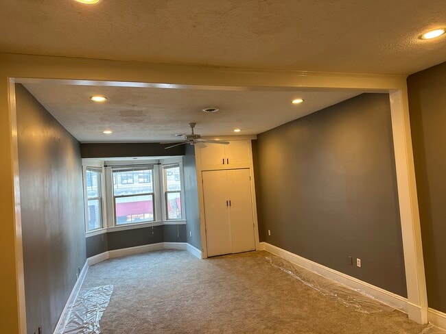 Building Photo - 14720 Detroit Ave