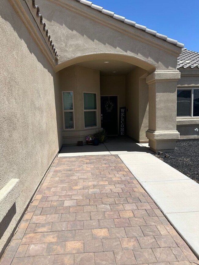 Building Photo - YUMA EAST ESTATES/ Move-in Ready!