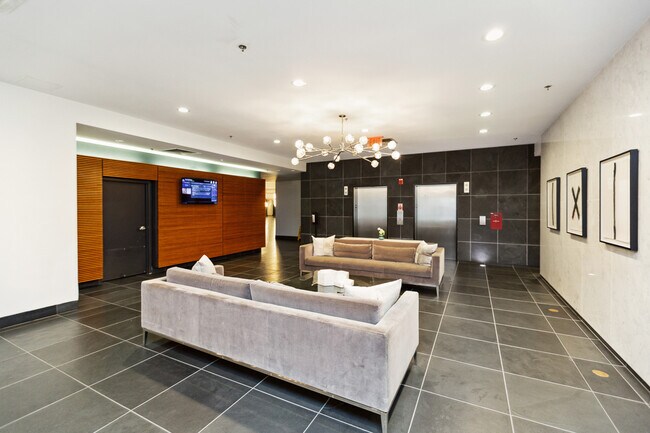 LOBBY - 1000 New Jersey Ave SE