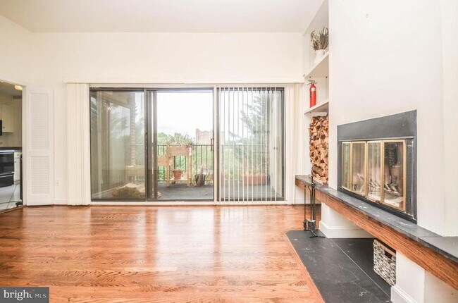 Foto del edificio - 122 Roberts Ln