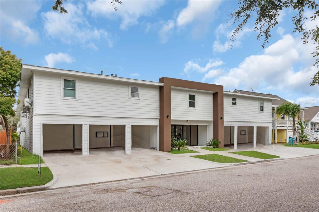 Foto principal - 712 Avenue H
