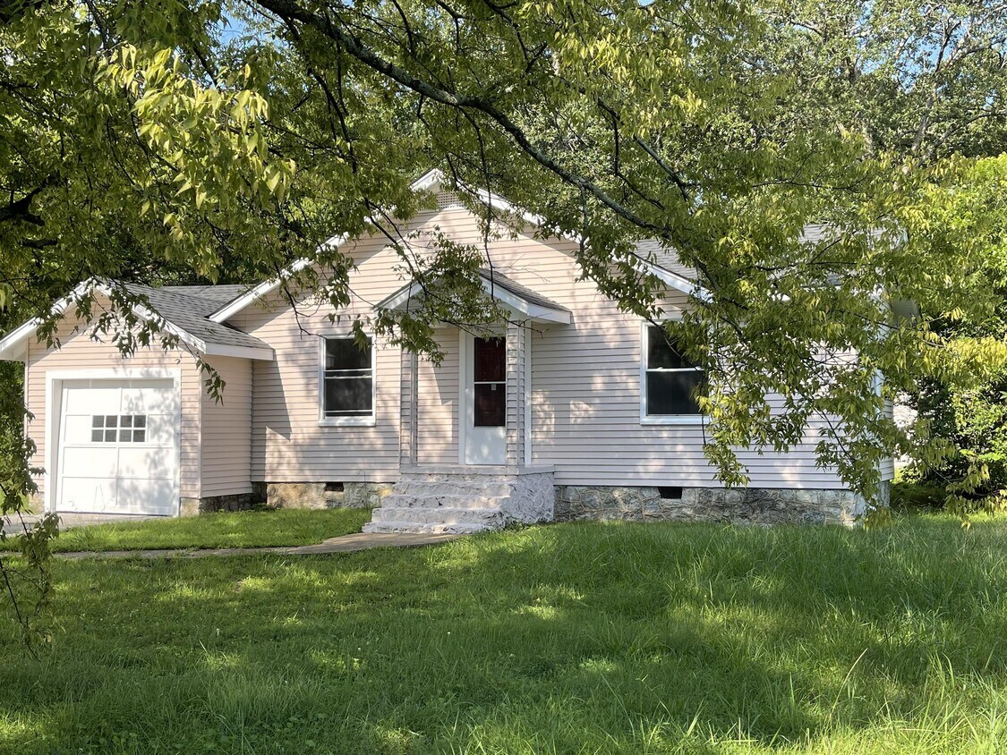 669 Prater Rd, Rossville, GA 30741 House Rental in Rossville, GA