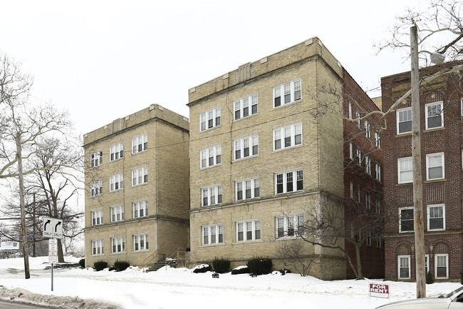 Building Photo - Edgeway Apartments