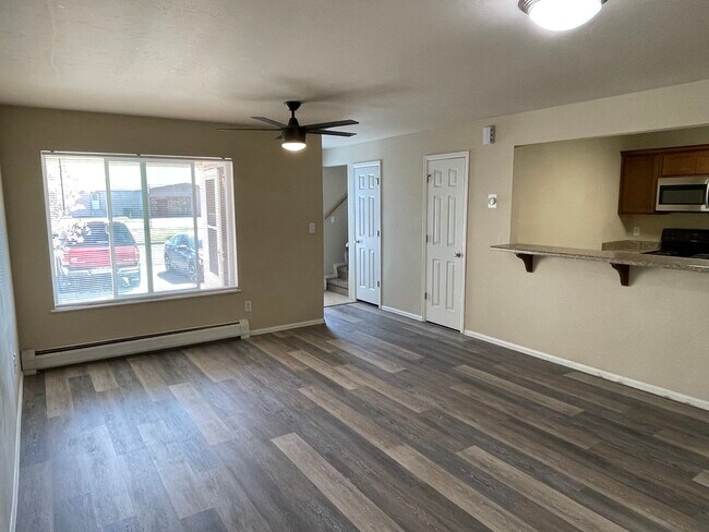 Foto del edificio - 563 E Good Hope Cir