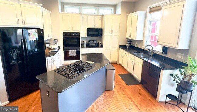 Foto del edificio - 43220 Becontree Terrace