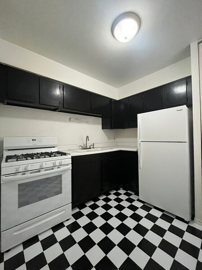 Foto del edificio - 736 W Buena Ave