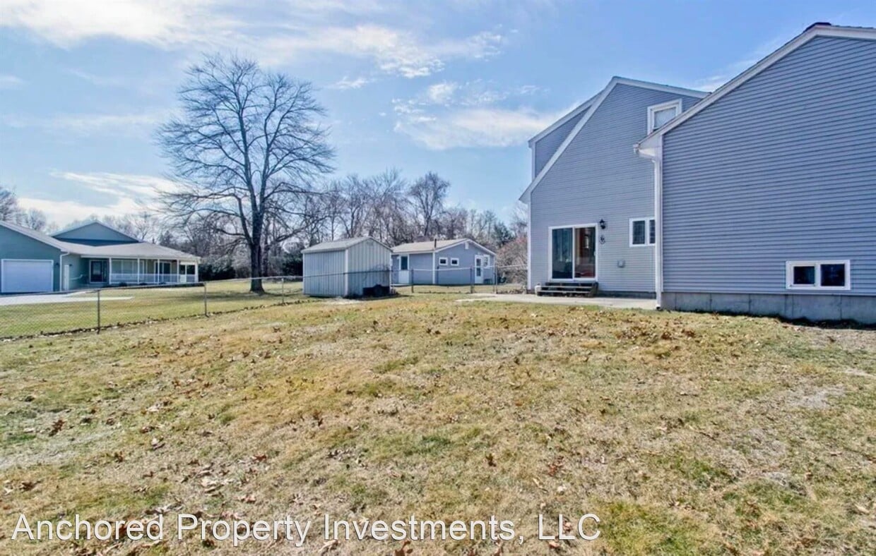 3 br, 2.5 bath House 97 Homer Ave House Rental in Chicopee, MA