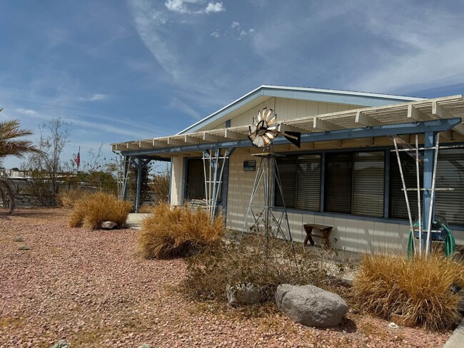 Foto del edificio - Charming Home with Stunning Views, Hot Tub...