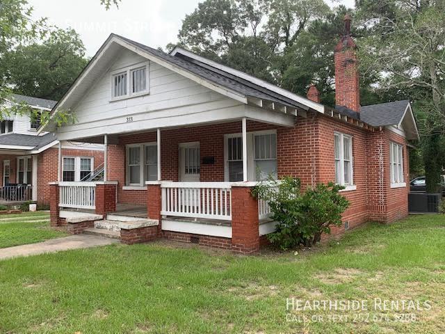 Foto principal - "Charming 3-Bedroom Home in Greenville wit...