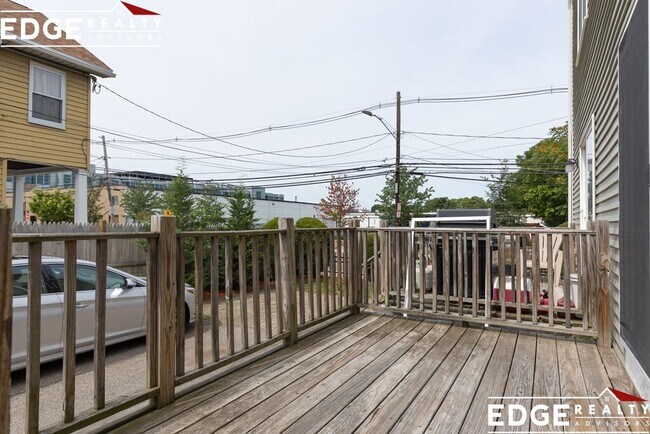 Foto del edificio - 58 Holton St