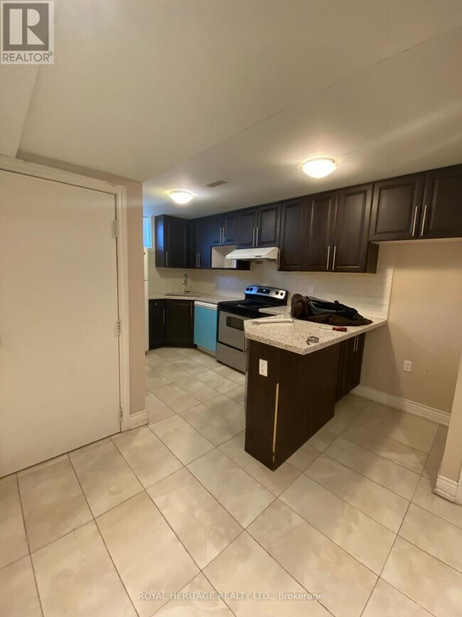 Photo du bâtiment - 95 Citadel Dr