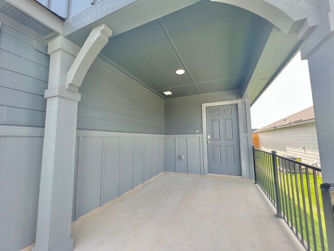 Foto del edificio - AVAILABLE MID JULY; APPLY TODAY ON OUR WEBSITE