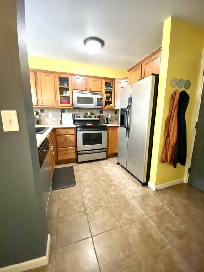 Kitchen - 680 32nd St