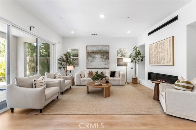 Foto del edificio - 105 Shear