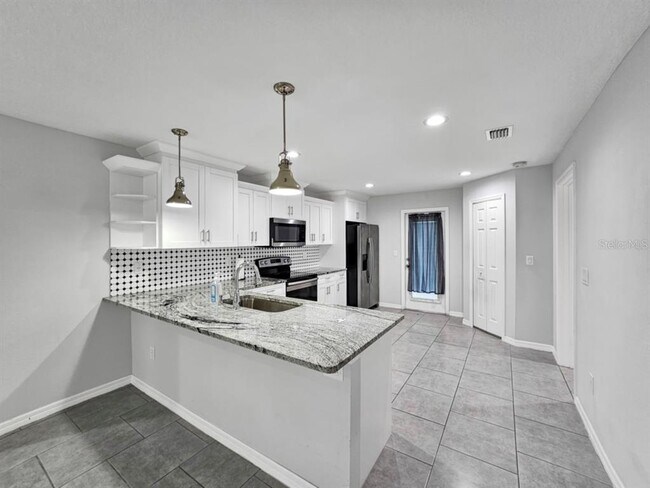 Foto del edificio - 8014 N 13th St