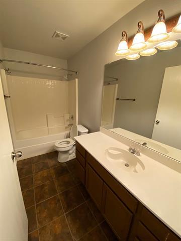 Building Photo - 10449 Fossil Hill Dr