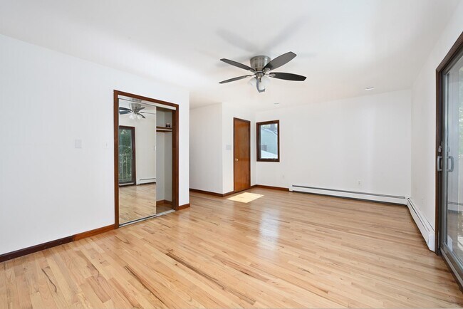 Building Photo - 17 Eastern Pkwy