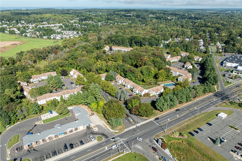 Foto principal - 401 Talcottville Rd