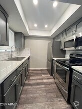 Building Photo - 3119 W Cochise Dr