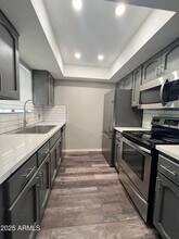 Building Photo - 3119 W Cochise Dr