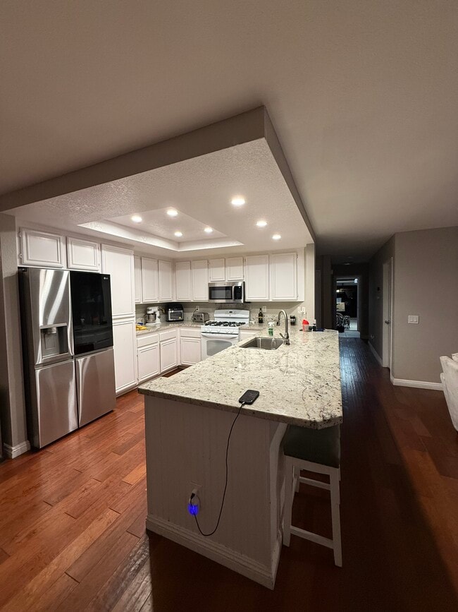 Foto del edificio - 23900 Cadenza Dr