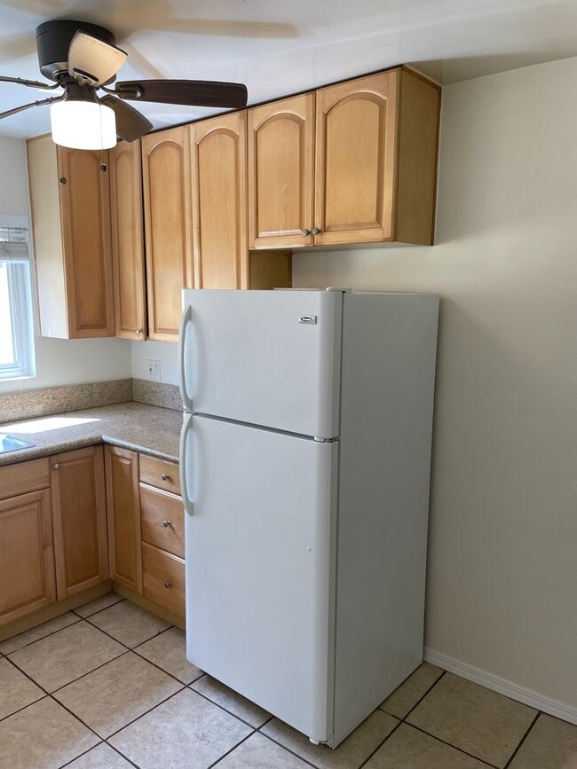 Building Photo - Studio in Pacific Beach Apartment Community