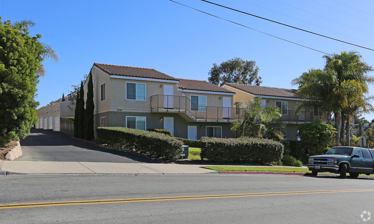 Primary Photo - Hillsborough Apartments