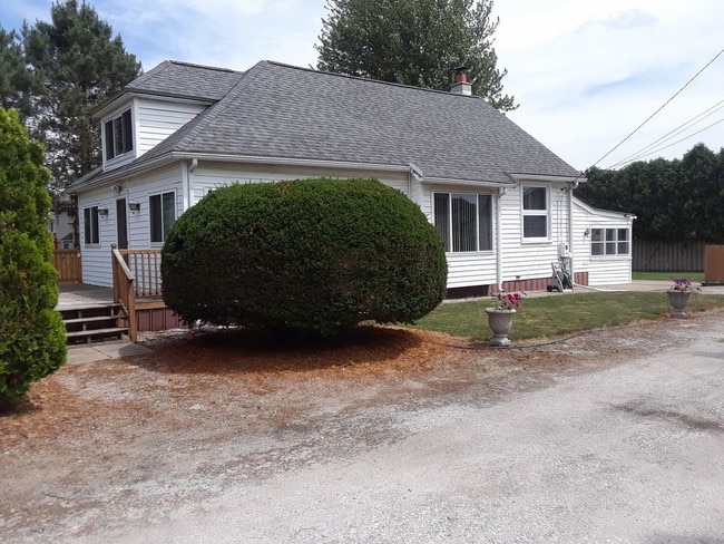 Building Photo - Beautiful Home in Shelby Township