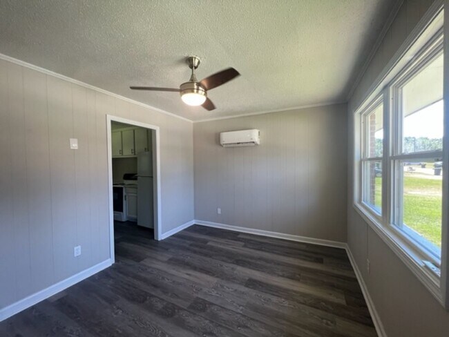 Building Photo - 4946 Galveston Dr