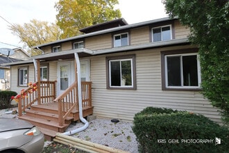 Building Photo - 33791 N Oak St Building Photo - 33791 N Oak St