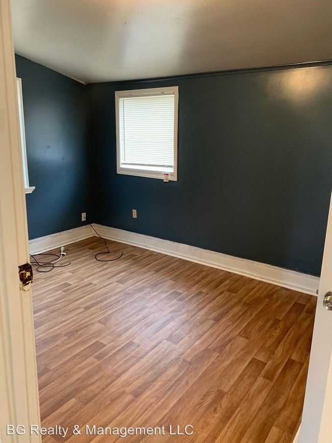 Building Photo - 1 br, 1 bath House - 303 S. Washington