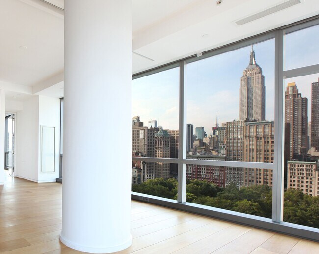 Building Photo - 23 E 22nd St