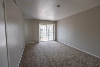 Building Photo - 15100 Golden Eagle Dr